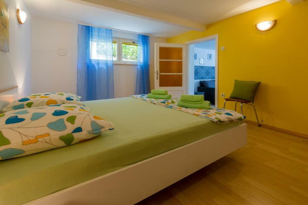 Apartment Dvorska Crikvenica Bagian luar foto