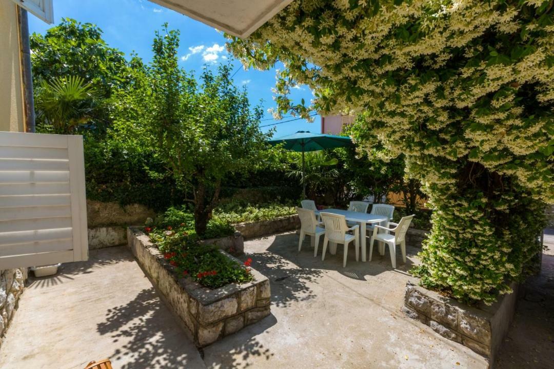 Apartment Dvorska Crikvenica Bagian luar foto
